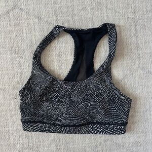 Lululemon Sports Bra - Size 4 - Excellent Condition!